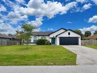 2592 SW National Circle, Port St. Lucie, Port St Lucie, FL 34953