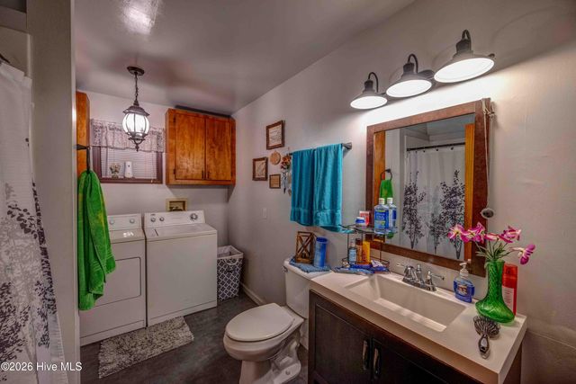 94 W Memorial Drive, Andrews, NC 28901