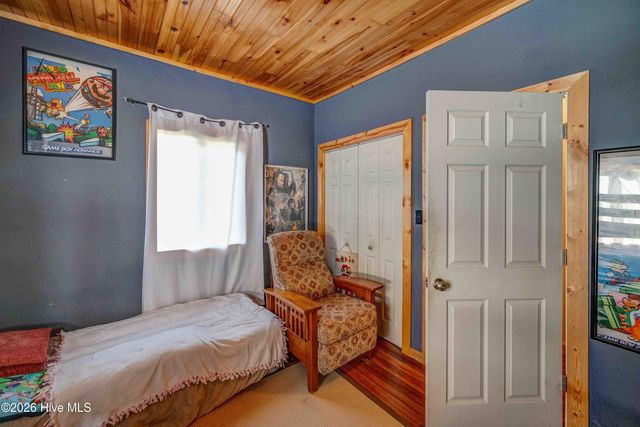 94 W Memorial Drive, Andrews, NC 28901