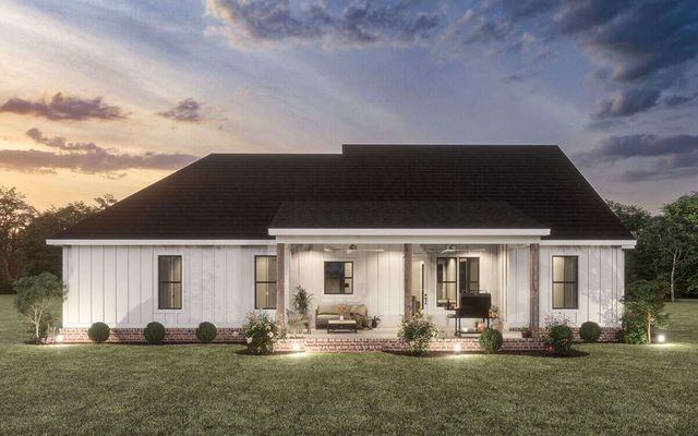 153 Greenwood Rd, Crossville, TN 38558