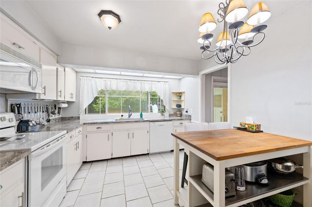 800 SWEETWATER CREEK COURT, Longwood, FL 32779