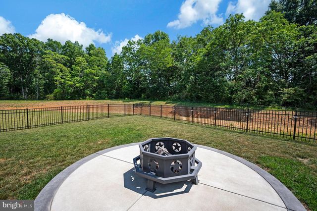 6504 HAWKEYE DR, King George, VA 22485