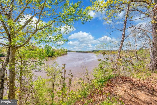 6504 HAWKEYE DR, King George, VA 22485