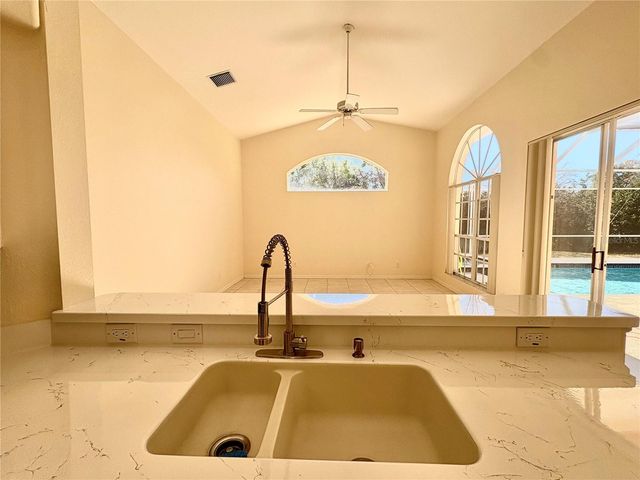 731 WATERSIDE COURT, Tarpon Springs, FL 34689