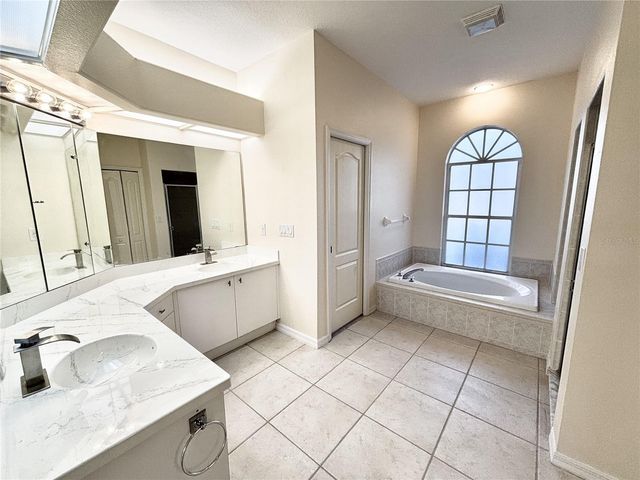 731 WATERSIDE COURT, Tarpon Springs, FL 34689