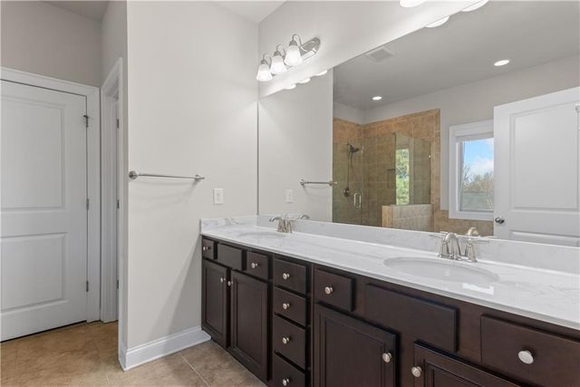 3758 Lake Haven Way, Atlanta, GA 30349