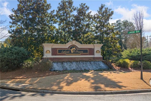 3758 Lake Haven Way, Atlanta, GA 30349