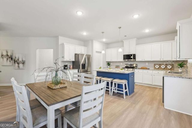 1351 Stephens View Drive, Loganville, GA 30052