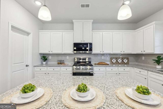 1351 Stephens View Drive, Loganville, GA 30052