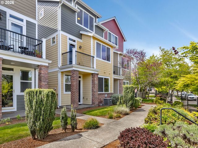 830 Nw COUNCIL Dr, Gresham, OR 97030