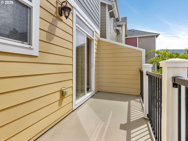 830 Nw COUNCIL Dr, Gresham, OR 97030