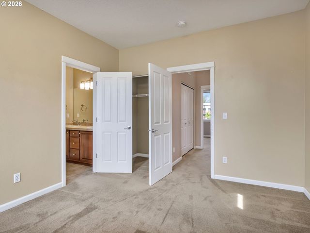 830 Nw COUNCIL Dr, Gresham, OR 97030