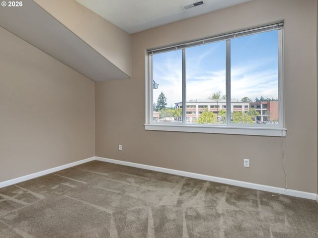 830 Nw COUNCIL Dr, Gresham, OR 97030