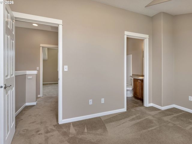 830 Nw COUNCIL Dr, Gresham, OR 97030