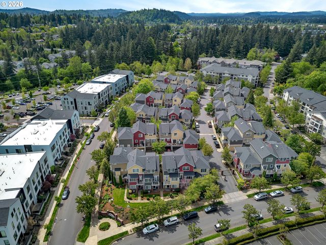 830 Nw COUNCIL Dr, Gresham, OR 97030