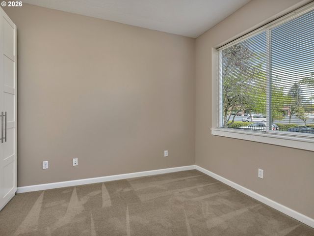 830 Nw COUNCIL Dr, Gresham, OR 97030