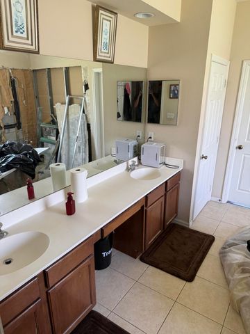 5231 NW Reba Circle, Port St. Lucie, Port St Lucie, FL 34986