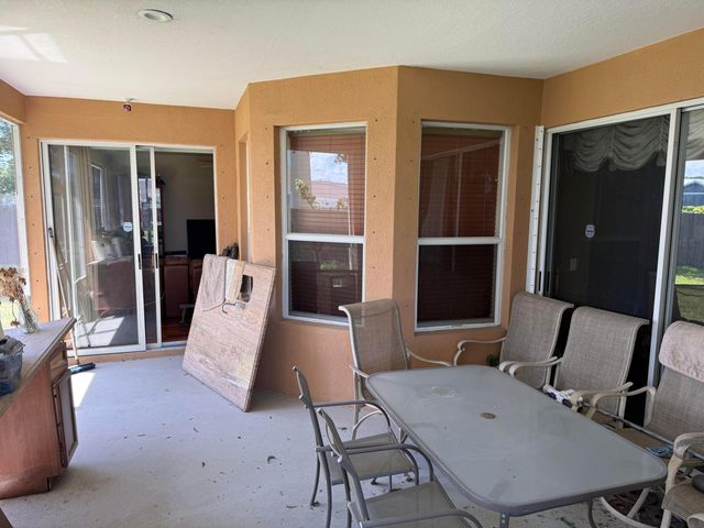 5231 NW Reba Circle, Port St. Lucie, Port St Lucie, FL 34986