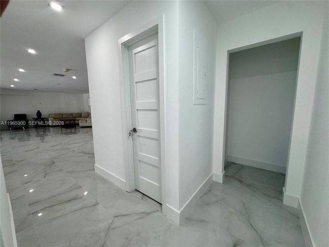 14675 SW 78th Ave, Palmetto Bay, FL 33158