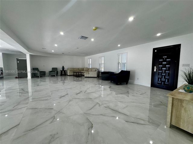 14675 SW 78th Ave, Palmetto Bay, FL 33158