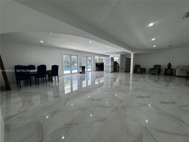 14675 SW 78th Ave, Palmetto Bay, FL 33158