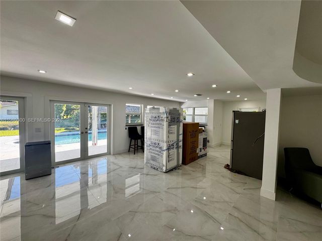 14675 SW 78th Ave, Palmetto Bay, FL 33158