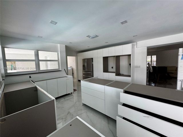 14675 SW 78th Ave, Palmetto Bay, FL 33158