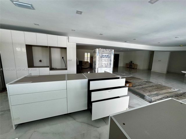 14675 SW 78th Ave, Palmetto Bay, FL 33158