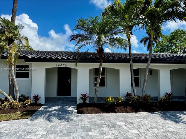 14675 SW 78th Ave, Palmetto Bay, FL 33158