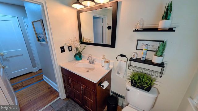 2141 S OLDEN AVE, Hamilton, NJ 08610