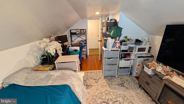 2141 S OLDEN AVE, Hamilton, NJ 08610
