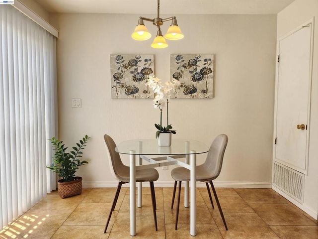 2322 Belvedere Ave, San Leandro, CA 94577