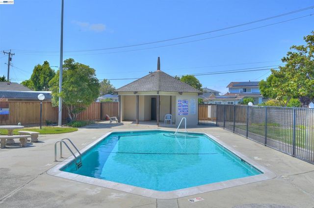 2322 Belvedere Ave, San Leandro, CA 94577