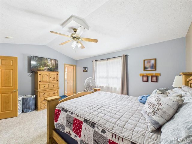 14060 Country Lane, Dixon, MO 65459