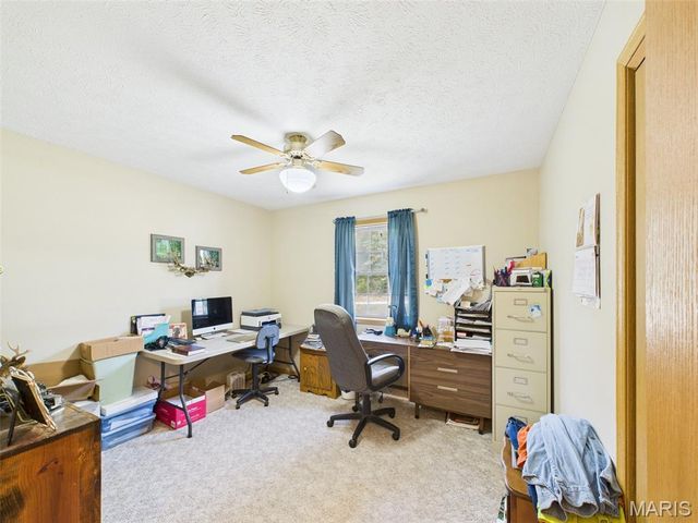 14060 Country Lane, Dixon, MO 65459