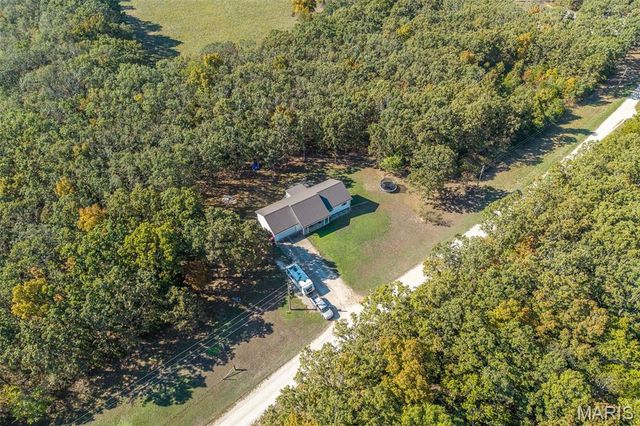 14060 Country Lane, Dixon, MO 65459