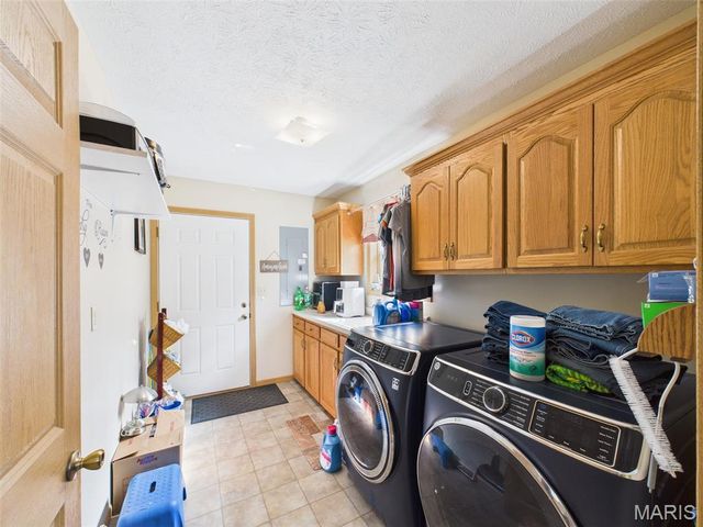 14060 Country Lane, Dixon, MO 65459