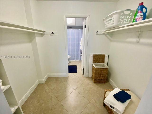 125 Ocean Ave 202, Palm Beach Shores, FL 33404