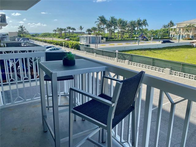 125 Ocean Ave 202, Palm Beach Shores, FL 33404