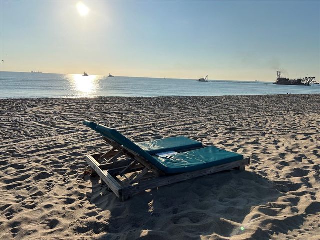 125 Ocean Ave 202, Palm Beach Shores, FL 33404