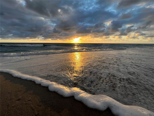 125 Ocean Ave 202, Palm Beach Shores, FL 33404