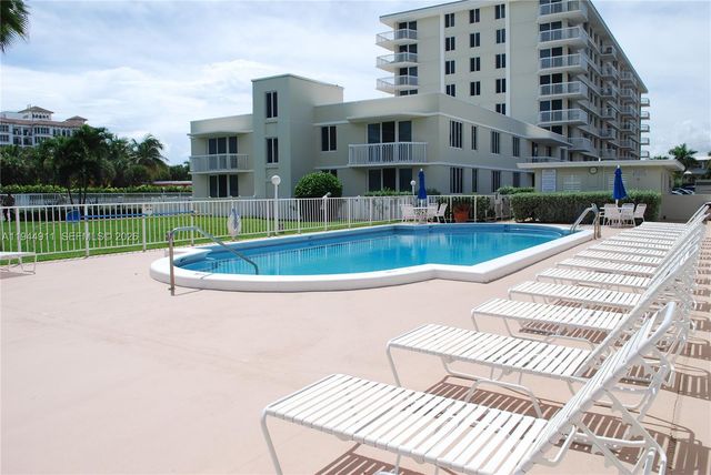 125 Ocean Ave 202, Palm Beach Shores, FL 33404