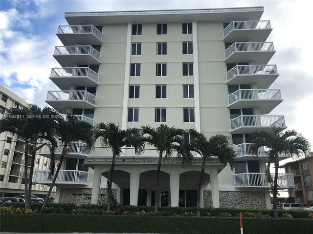 125 Ocean Ave 202, Palm Beach Shores, FL 33404