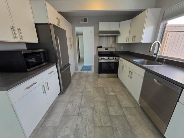 735 E Louise Drive, Palm Springs, CA 92262