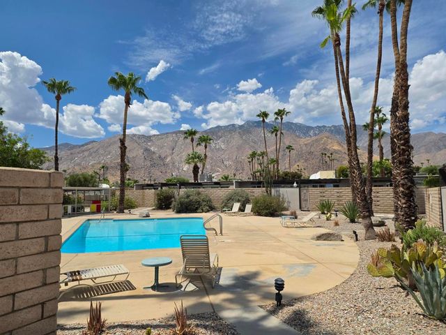735 E Louise Drive, Palm Springs, CA 92262