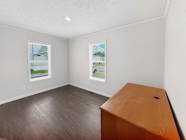 16228 Notre Dame Street, Clinton Township, MI 48038