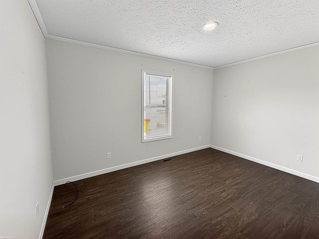 16228 Notre Dame Street, Clinton Township, MI 48038