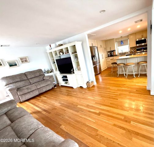 48 W Granada Drive, Brick, NJ 08723