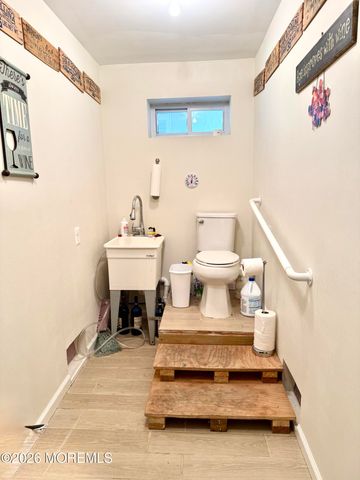 48 W Granada Drive, Brick, NJ 08723