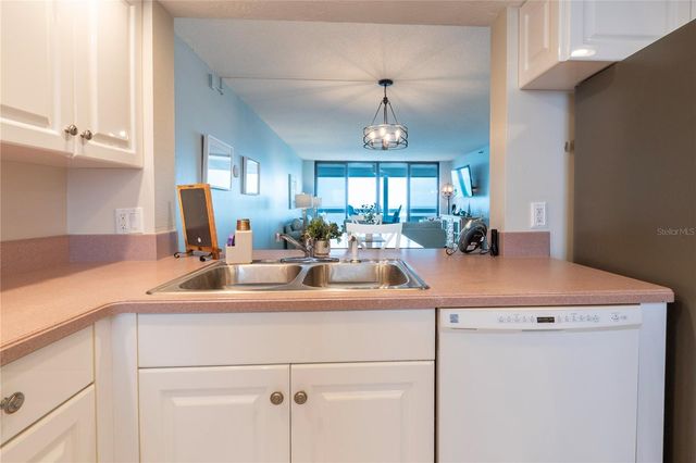 17900 GULF BOULEVARD 11C, Redington Shores, FL 33708